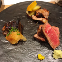 炭火割烹 大嶋 - 【メイン】牛肉もも　牛タン柔らか煮　豚香草焼