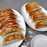 老広東 - 餃子（３ケ）╳４