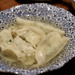 餃子とスパークリング バブルス - 水餃子