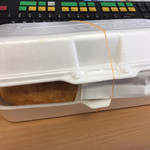 ベトナム料理 ふぉーの店 本町店 - 具が多過ぎて蓋が閉まらへん。