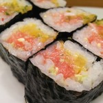 築地寿司清 - トロたく巻き