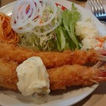 ファミリーレストラン 堀井 - 『えびフライ定食(税込み1600円)』