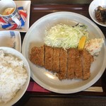 とんかつ たまがわ - ロースカツ定食(150g) ごはん大盛り