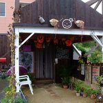 パン工房 初音 - 可愛らしいお店です