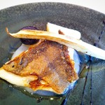 クリマ ディ トスカーナ - メイン　石鯛を蒸し焼きにしたもの　じゃがいものソース　エリンギ　長芋　人参