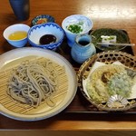 塩の道づれ家 - 「石臼挽き手打ちそば 並盛 (820円)」＋「そば定食 (520円)」