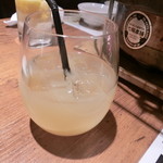 炭火兜ひつじ - 余市りんごジュース(500円)