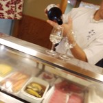 八千代　寿し鐡 - なんとワイングラスに注いで下さる