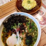 スープカレー トムトムキキル - 牡蠣ニラキーマ豆腐 1512円 + ばら海苔 162円
