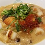 麺屋 六感堂 - とろサーモン粕汁そば