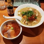 麺屋 六感堂 - とろサーモン粕汁そば＋サーモンいくら丼 