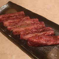 焼肉 銀座コバウ 特別室 - カルビ 2200円