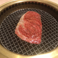 焼肉 銀座コバウ 特別室 - サーロイン一枚切り 2300円