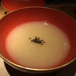 大どころ - 白菜と干し貝柱のいいお出汁に「鰆の骨の出汁」が加わり、滋味を感じる美味しさ。