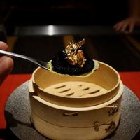 4000 Chinese Restaurant - 黒トリュフ小籠包