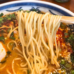 ラーメン･餃子 ハナウタ - 【2018年07月】麻辣香湯＠850円、麺アップ。