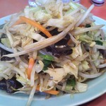 丸吉飯店 - 肉野菜炒め ７００円(税込)(2018年12月27日撮影)