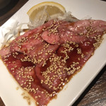 焼肉キッチンスタジアム 10 - 炙りユッケ？980円