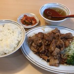 留軒 - 焼肉定食