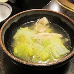 炭火焼肉 米沢亭 - 鶏塩鍋。