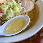 青竹手打ラーメン 日向屋 - スープ