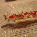 Burassuri-Rarudowa-Zu - 秋刀魚の炙り　バジルソースのフランス産チーズ