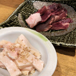 菅乃屋 - 馬焼肉（ハツモト/ネッコ）