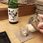 白 - 松の司 楽 純米吟醸 1合1100円('18.12月中旬)