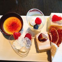 DINING & BAR TABLE 9 TOKYO - 