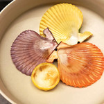 白 - 4【八寸】完食後のヒオウギと柚子釜 