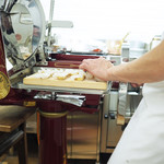 ペレグリーノ - 背脂の生ハム（ラルド・ディ・コロンナータ）にフォカッチャ