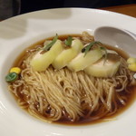 らーめん 稲荷屋 - ロールキャベツをオマールコンソメで