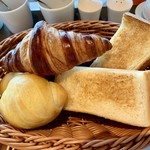 オーベルジュ ド ぷれざんす 桜井 - パン（2人分）