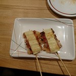 Kushi Dori Tsuki Samu Chuu Outen - 定番にして欲しい餅ベーコンにチーズ