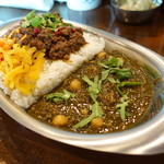 ロストコーナー - 春菊とひよこ豆の牛豚ミンチ側