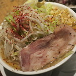 牛角 - 超盛りにんにくラーメン