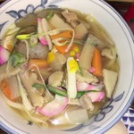 ふる里うどん  - おせち料理みたいに華やかな具材たくさん