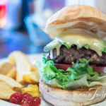 パントリー コヨーテ - アボカドチーズバーガー 1,190円