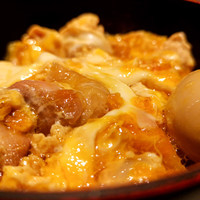 南青山 七鳥目 - 松風地鶏の親子丼