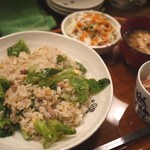 ねこにこ飯 - 季節や週替わりで切りがない定食たち♪