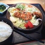 ねこにこ飯 - 季節や週替わりで切りがない定食たち♪