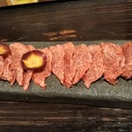 Teramachi Sakaba Yakiya - 極上馬刺しロース1,800円