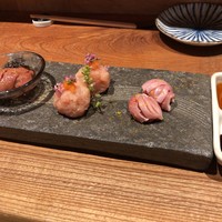 炭火焼鳥とり央 - 刺し盛り三品