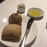 リストランテASO - 定番の美味いホイップバターとオリーブオイル