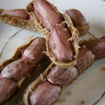 はじめに　地元のマツコさんが作った落花生の塩茹で