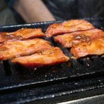 生ホルモン処 おさむちゃん。 - タン元を味噌だれで。。贅沢だ(笑)