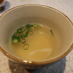 生ホルモン処 おさむちゃん。 - なかひがしの大将が美味しいと言ってくれて
      商品化した牛タンスープ✨