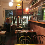 ニド・カフェ - 奥に隠れ小部屋