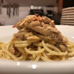 スガハラ - キタッラ 岩手産ホロホロ鳥のラグー（真正面のアップ）