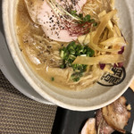 らーめん 泉鶏白湯 鶏神 - 